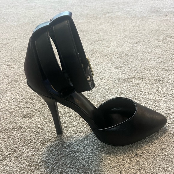 Strappy Open Toe Short Pointy Heels